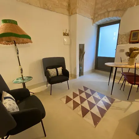 Cementine Suites- Traditional & Chic Apartament *